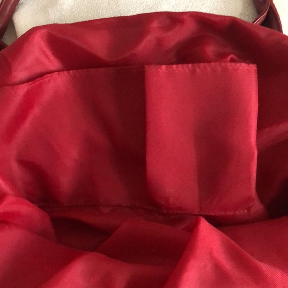 Bueno shoulder bag, faux snake skin, burgundy flower, leaves prints - Picture 11 of 13